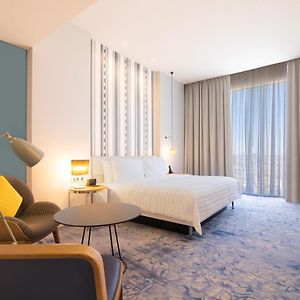 Club King Room